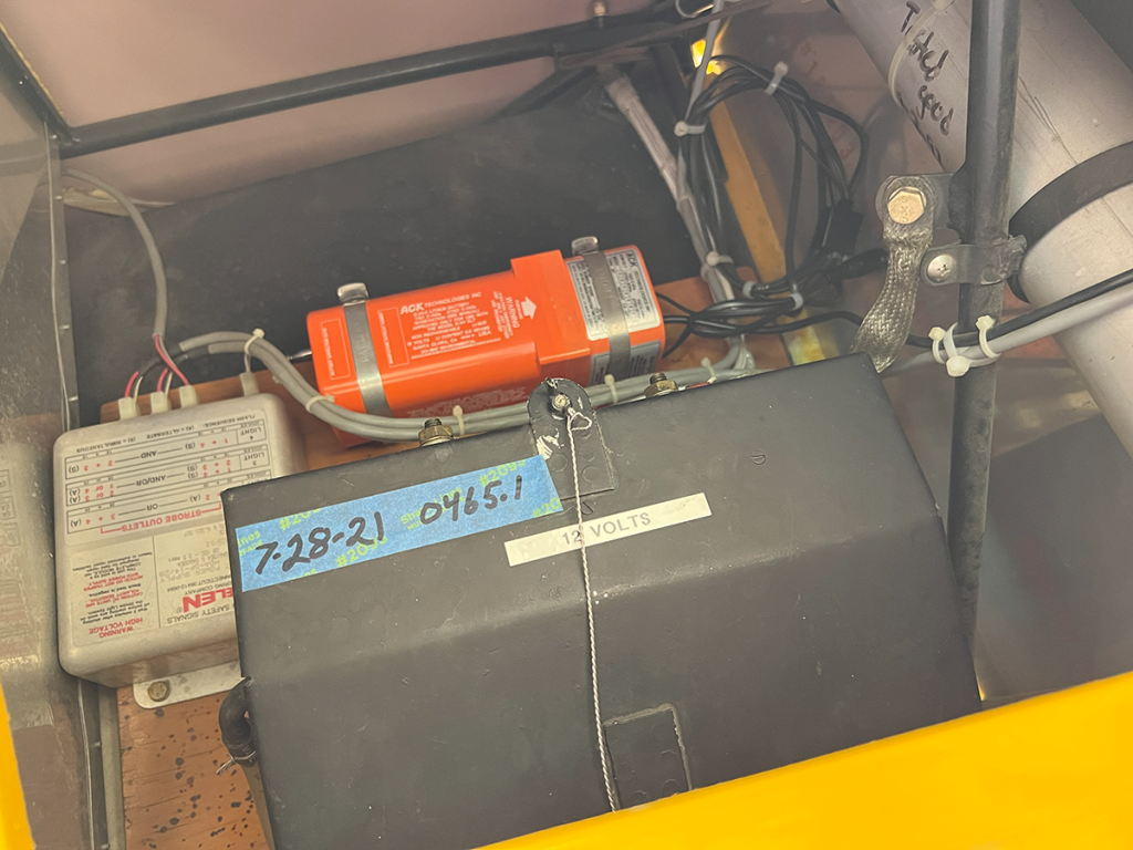 N821PC - Battery Access