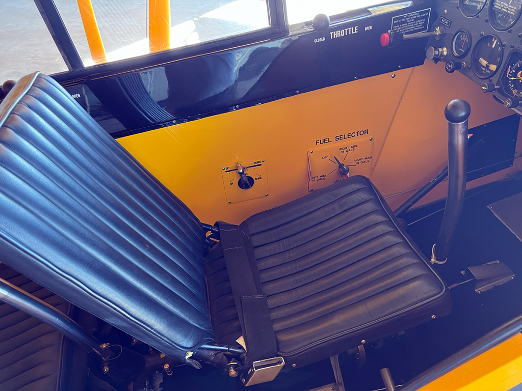 N821PC - Interior 04