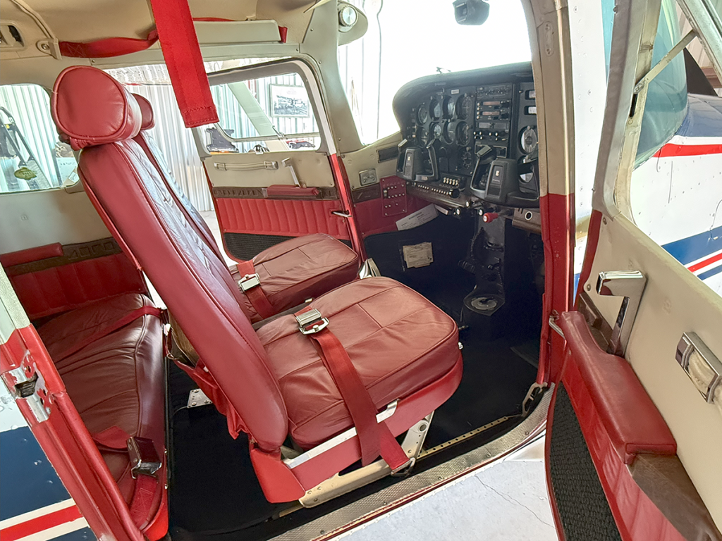 N5143S - Interior 03