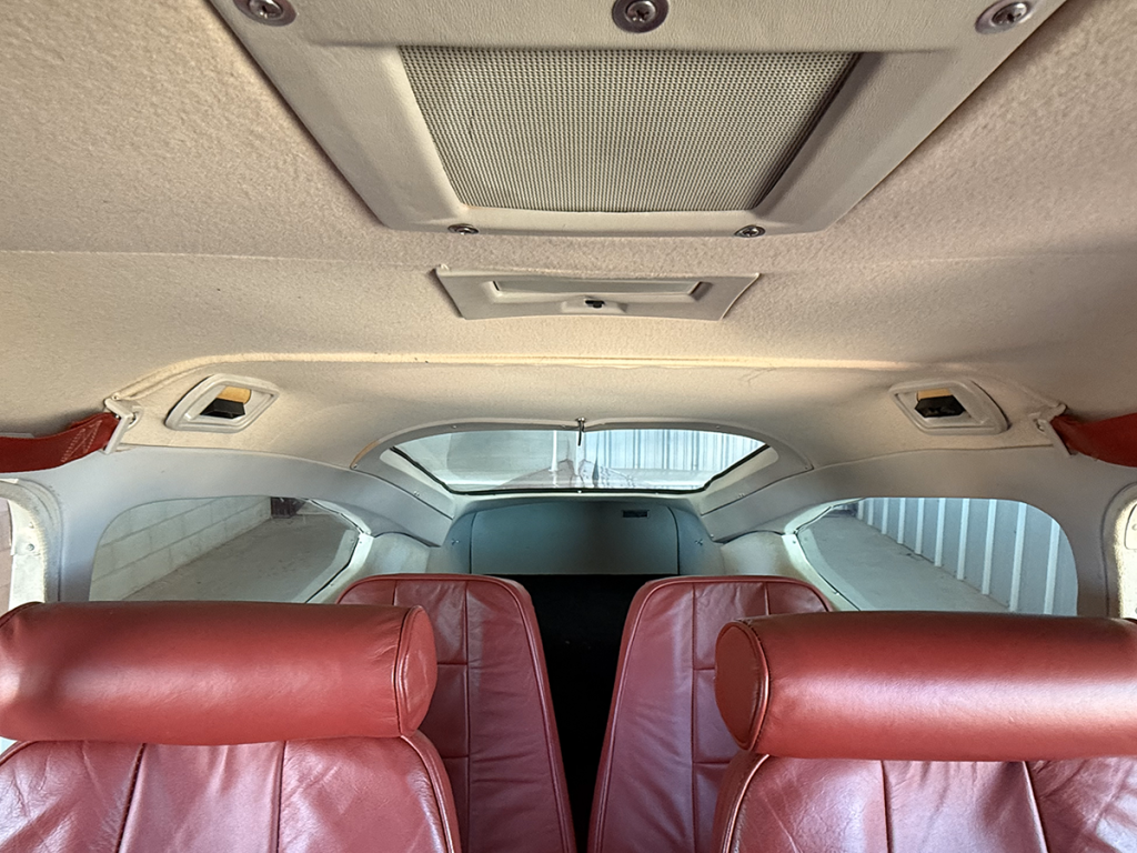 N5143S - Interior 06