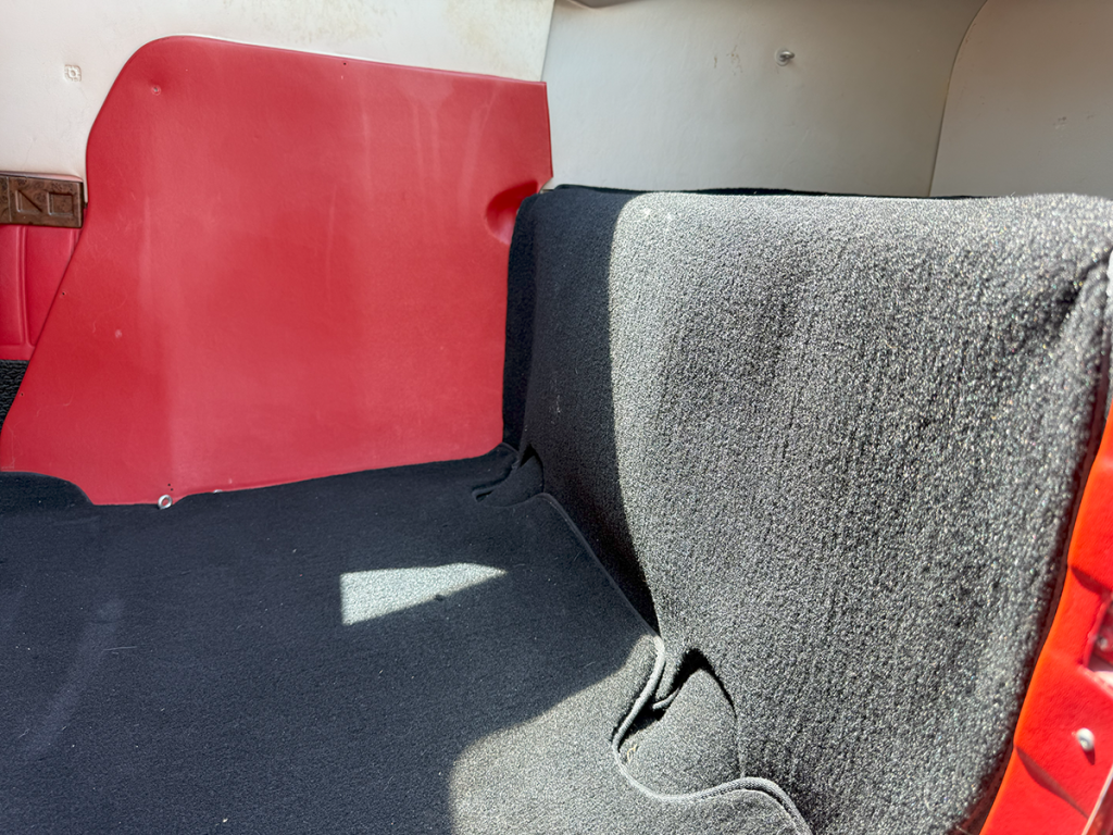 N5143S - Interior 12