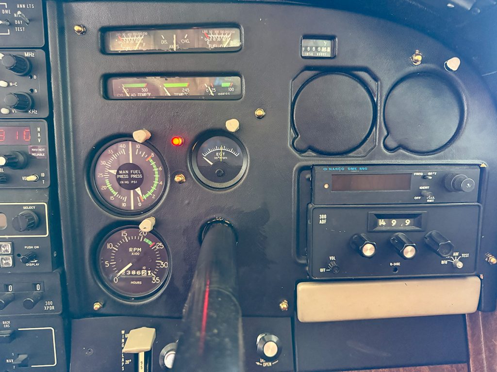 N5143S - Panel 04