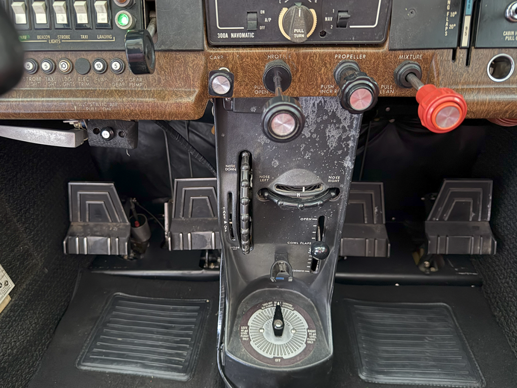 N5143S - Panel 05