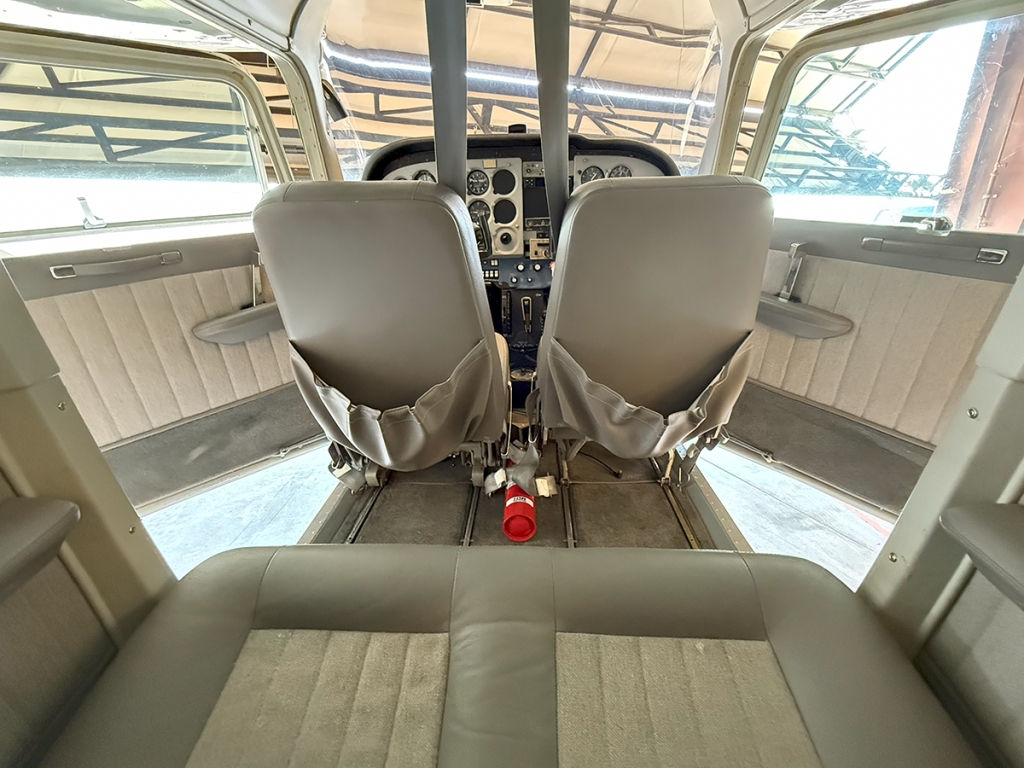 N736TC - Interior 09