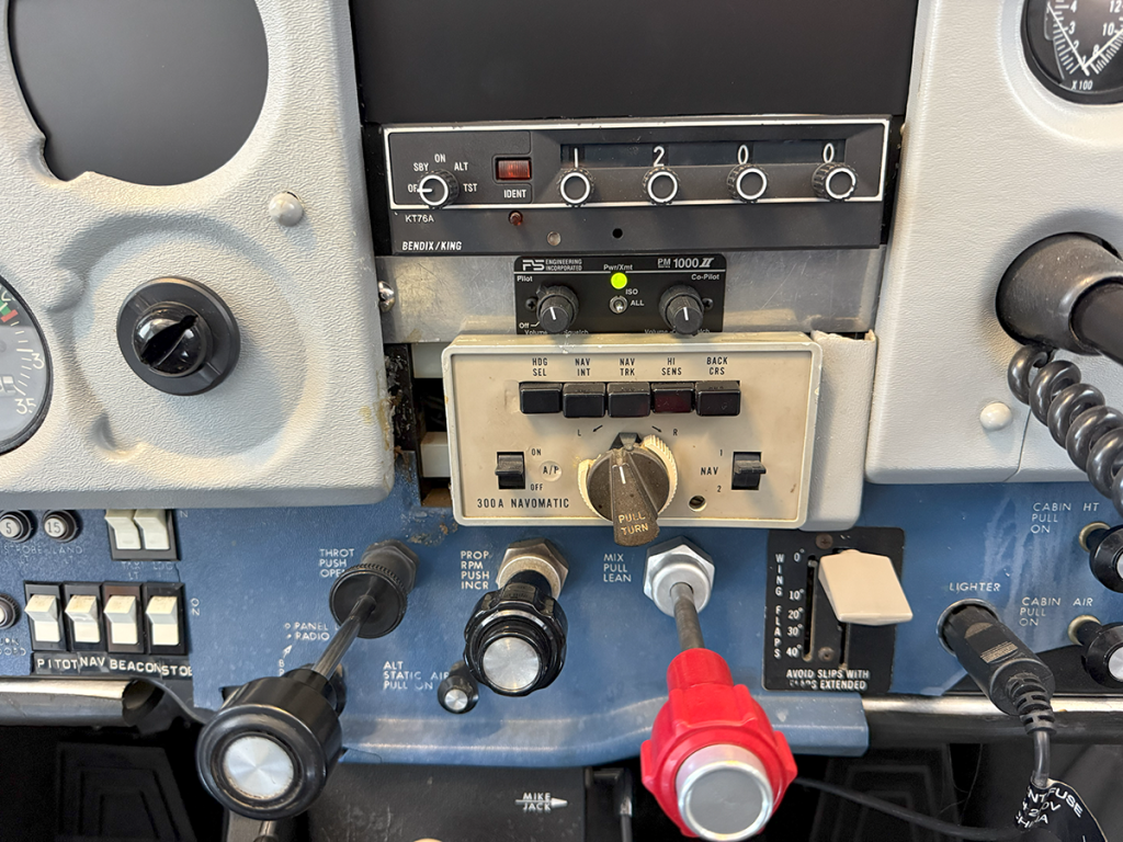 N736TC - Panel 05