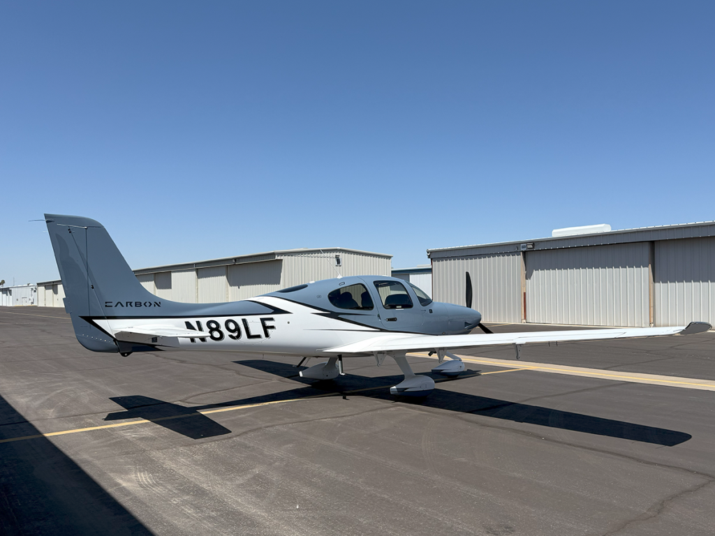 N89LF - Exterior 11