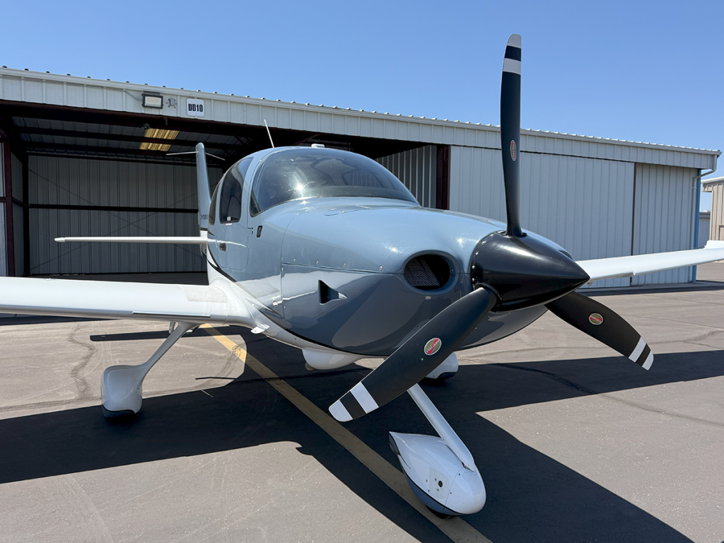 N89LF - Exterior 16