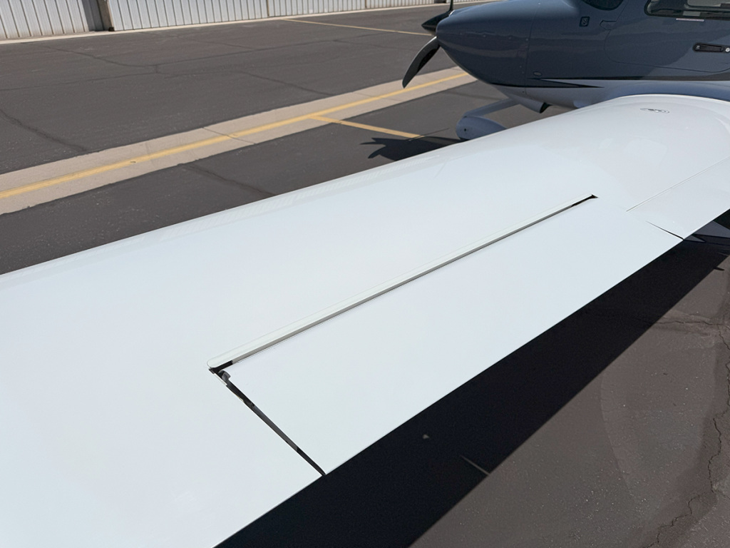 N89LF - Exterior 36
