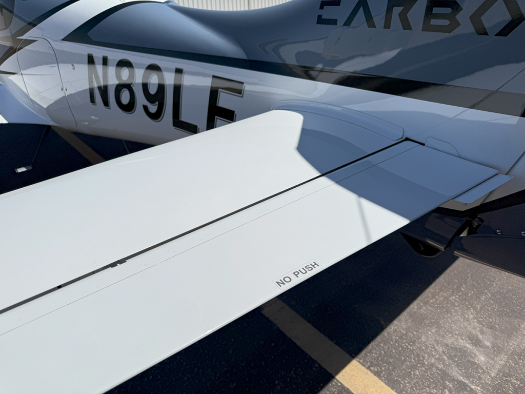 N89LF - Exterior 54