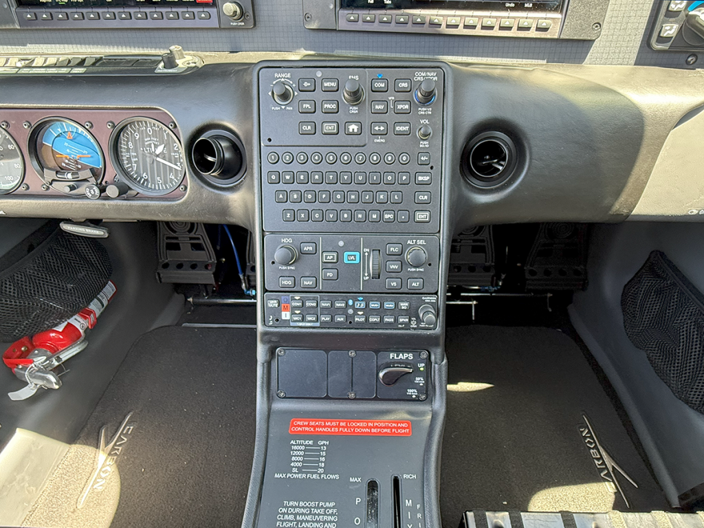 N89LF - Panel 03