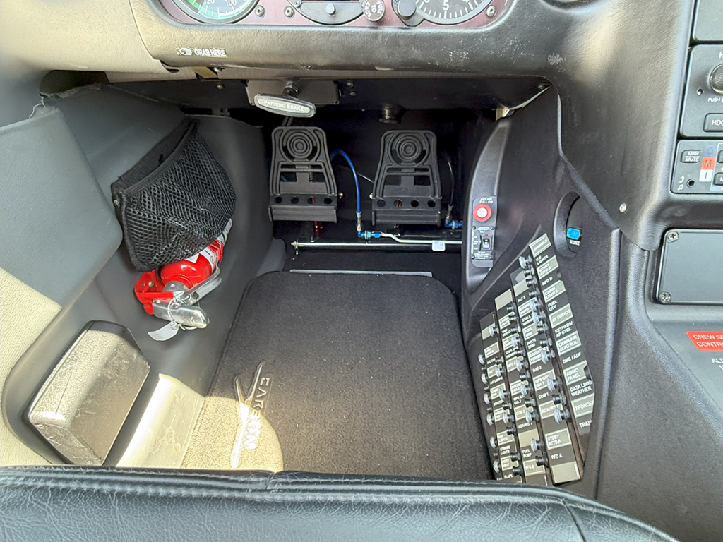 N89LF - Panel 07