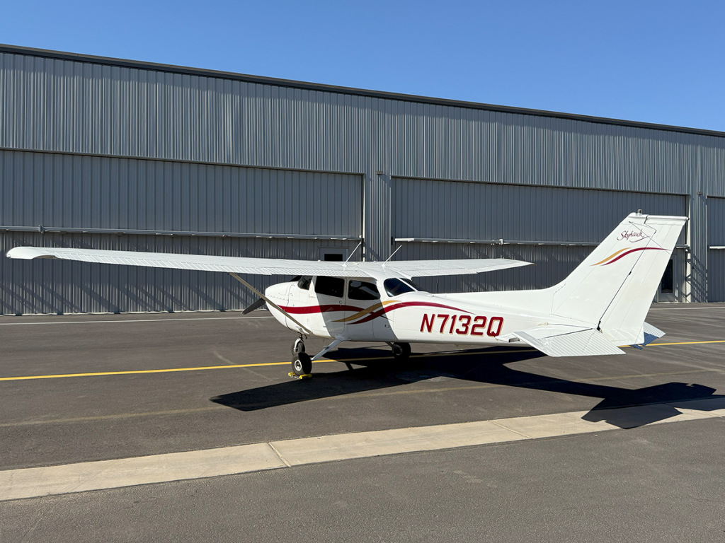 N7132Q - Exterior 07