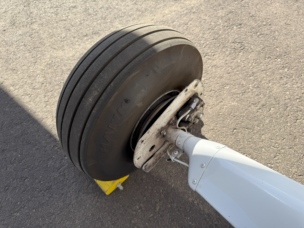 N7132Q - Exterior 29