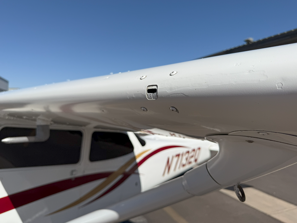 N7132Q - Exterior 30