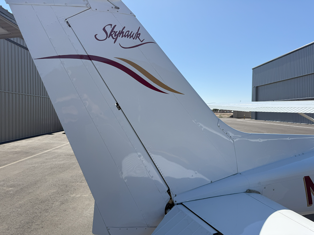 N7132Q - Exterior 60
