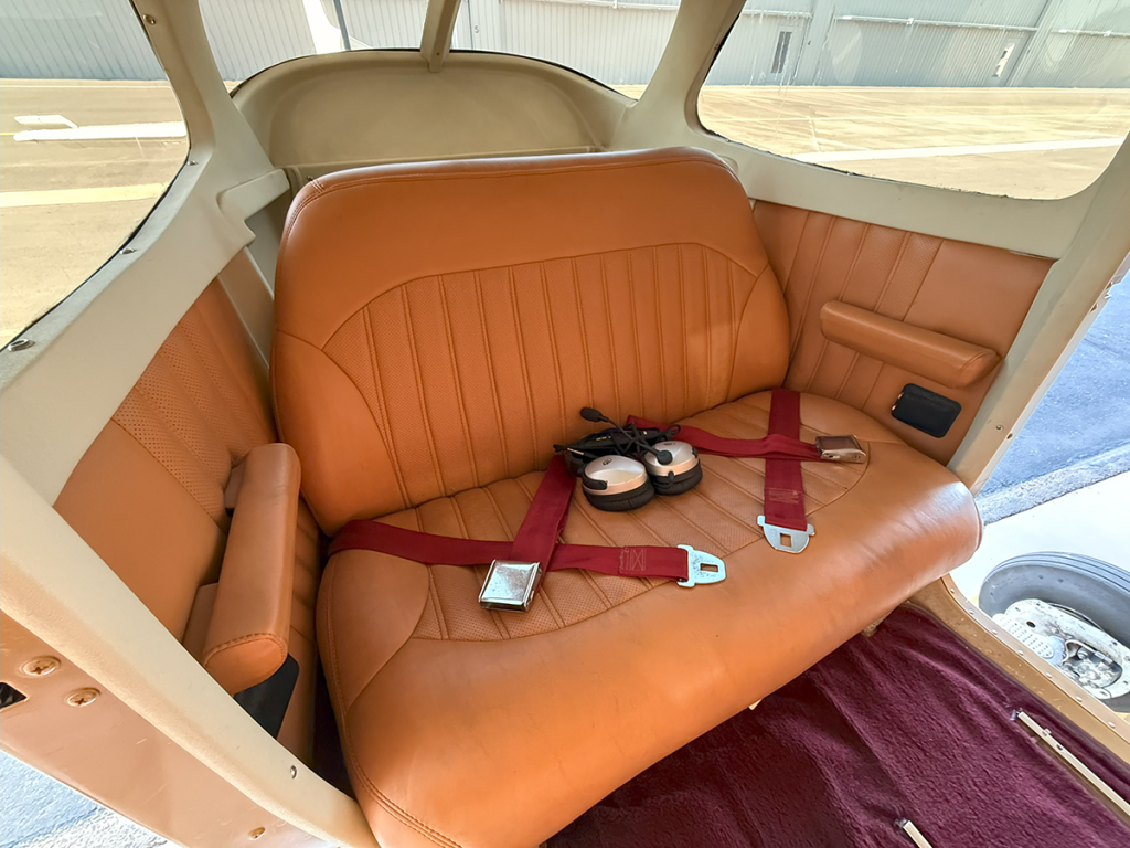N7132Q - Interior 06