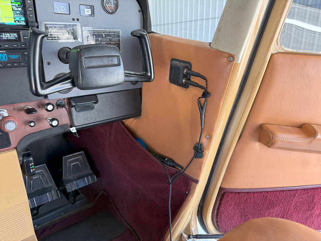 N7132Q - Panel 08