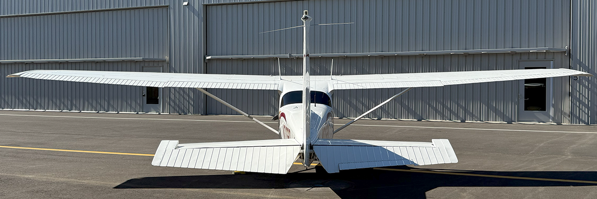 N7132Q - short wide back N7132Q - short wide back