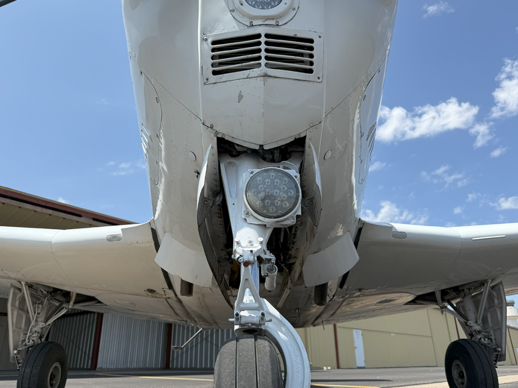 N76KU - Exterior 17