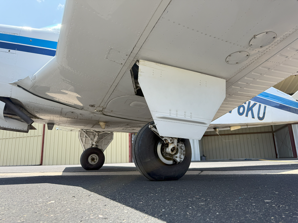 N76KU - Exterior 30