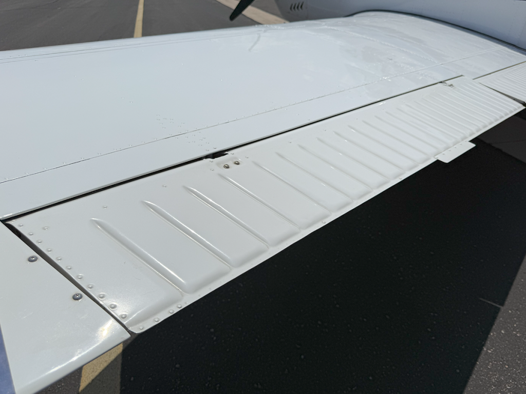 N76KU - Exterior 39