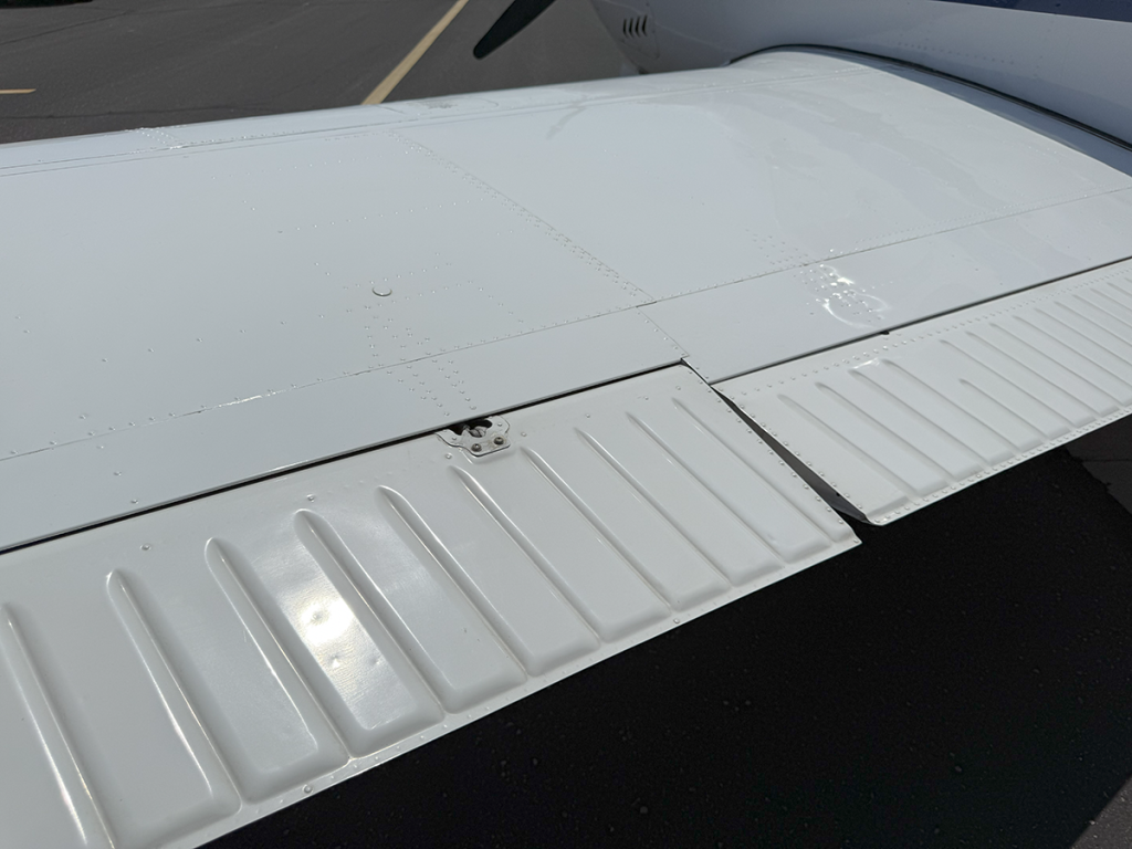 N76KU - Exterior 40