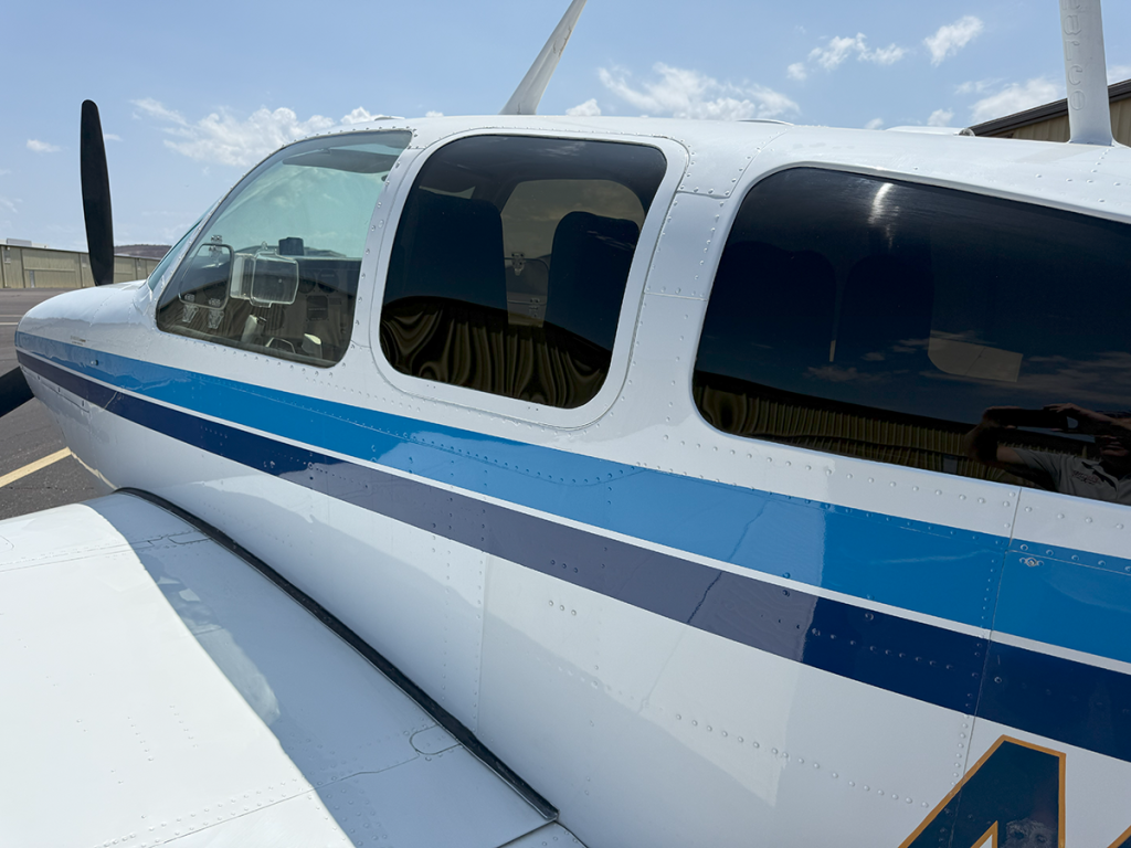 N76KU - Exterior 42
