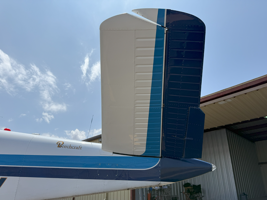 N76KU - Exterior 47