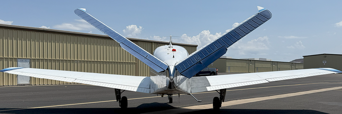 N76KU - short wide back N76KU - short wide back