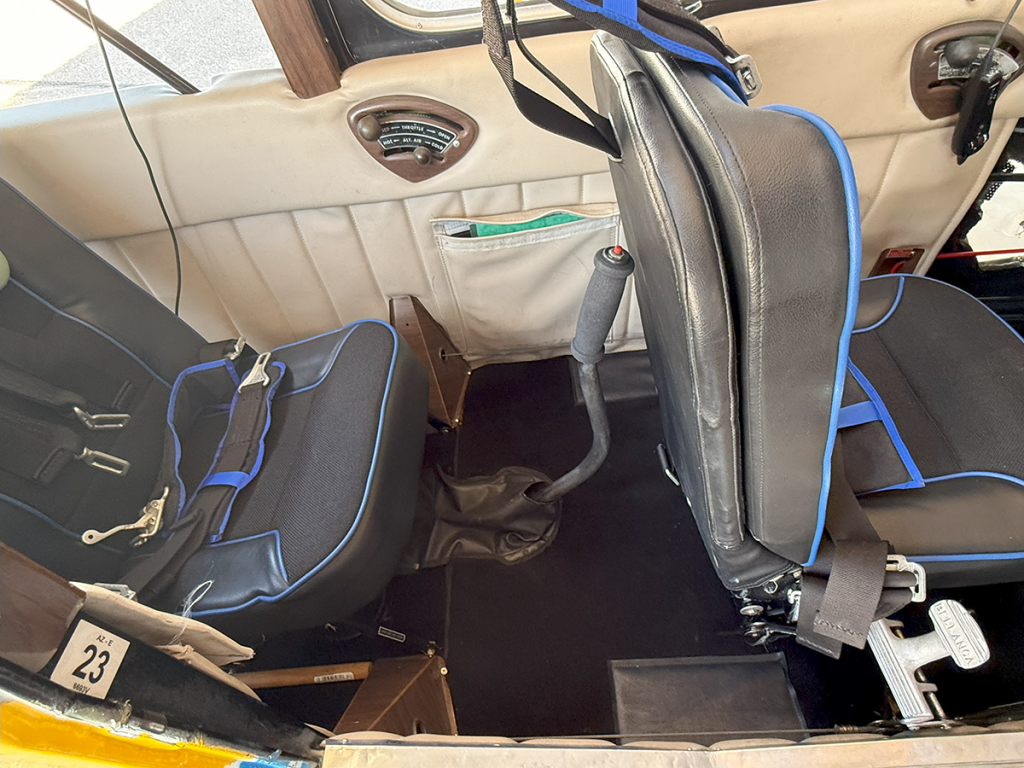 N8693V - Interior 04