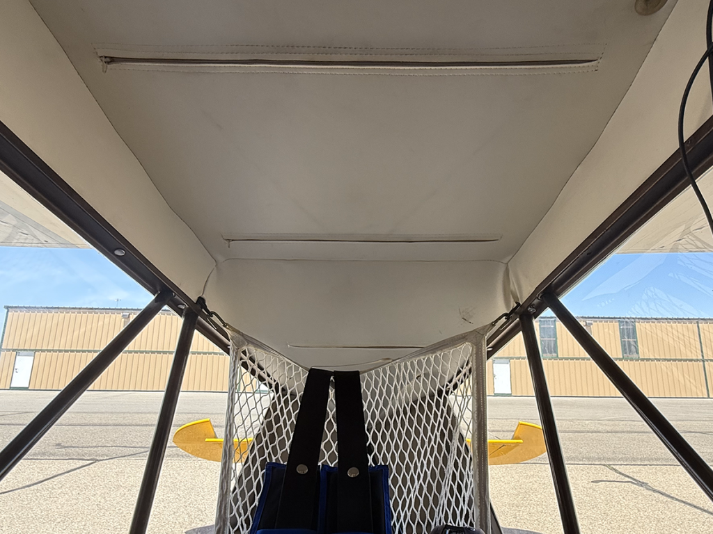 N8693V - Interior 06