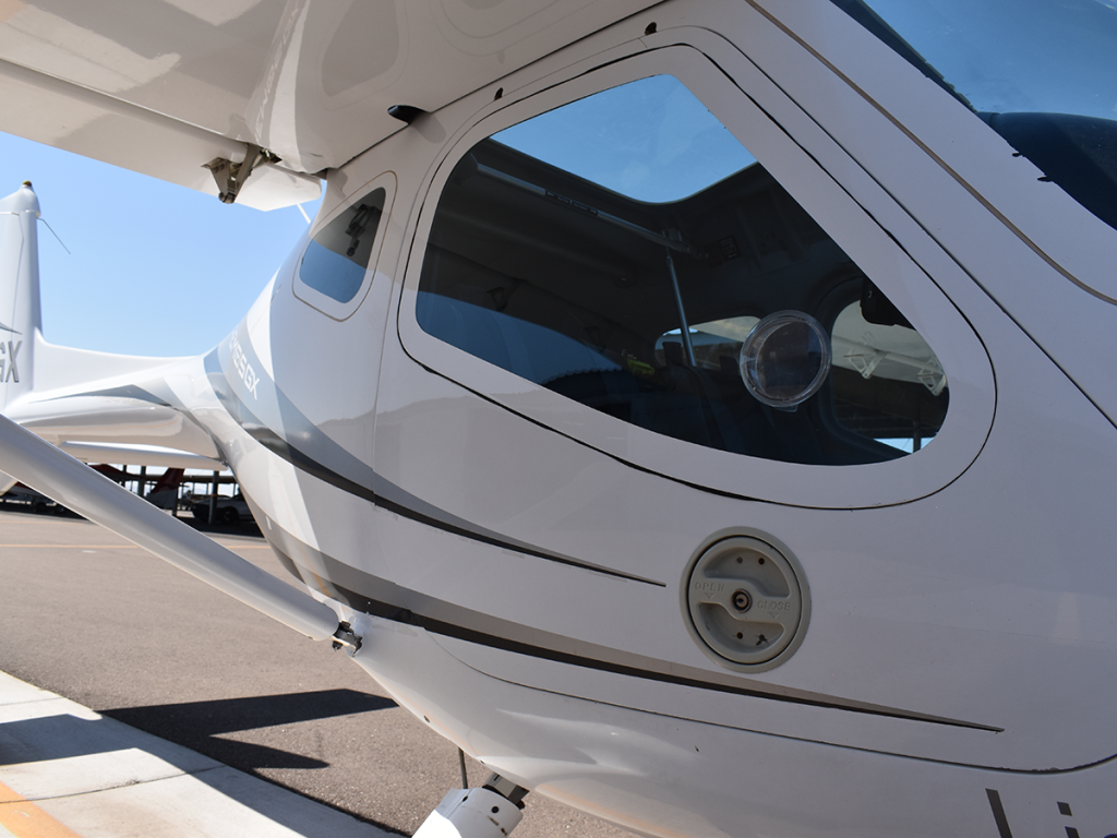 N208GX - Exterior 79