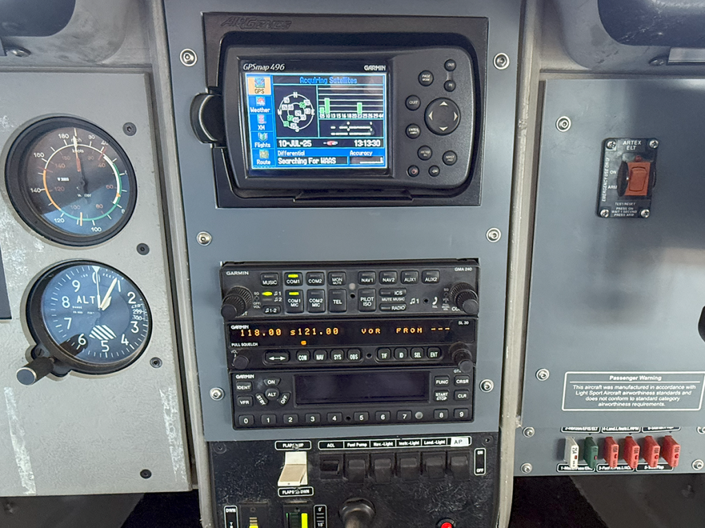 N208GX - Interior 03