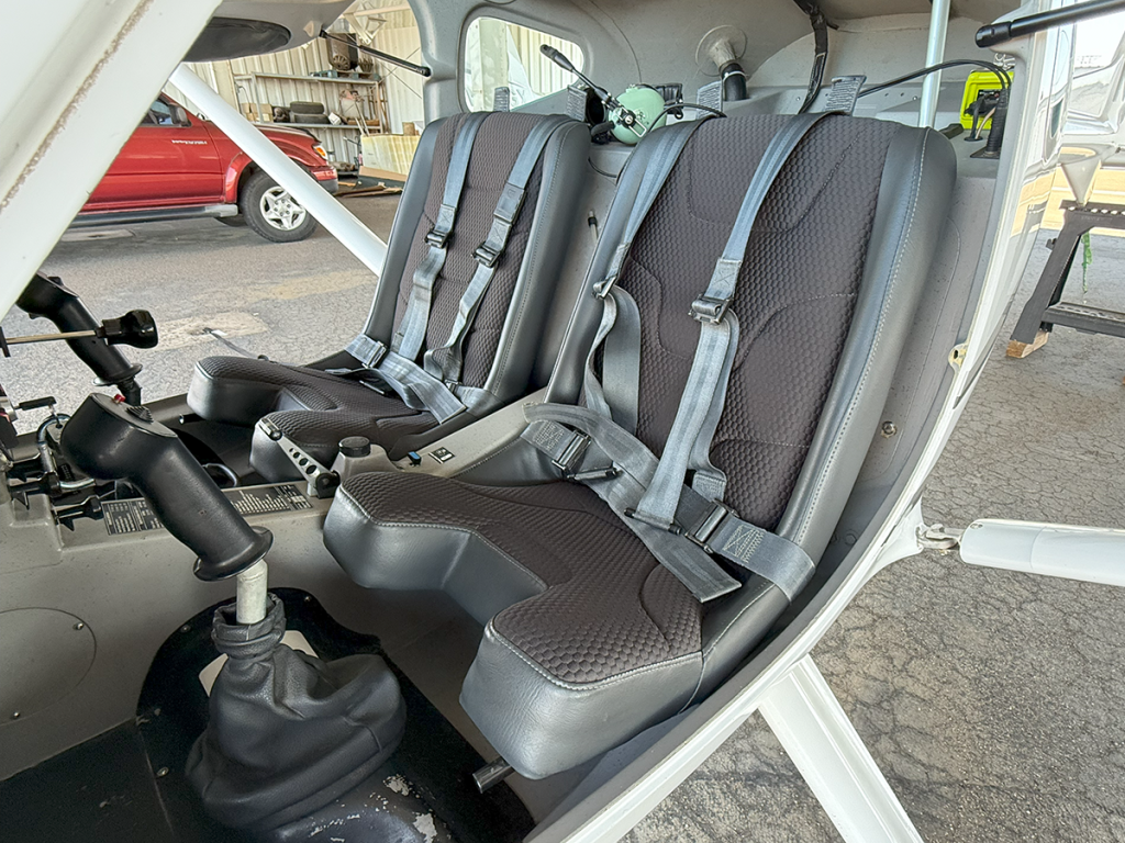 N208GX - Interior 06