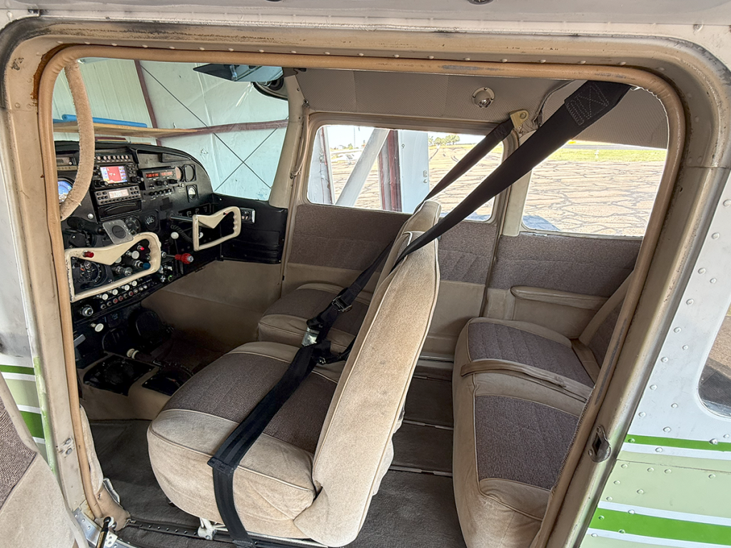 N9022X - Interior 02