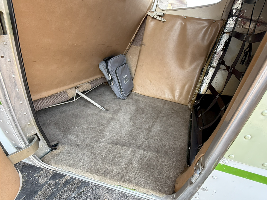 N9022X - Interior 16