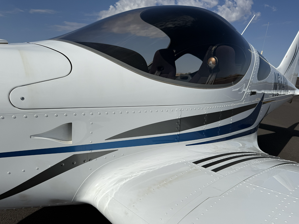 N564BL - Exterior 21