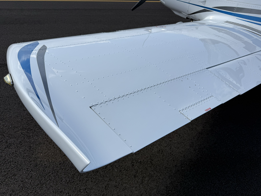 N564BL - Exterior 29