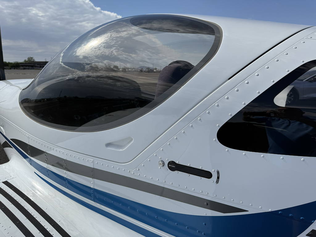 N564BL - Exterior 34