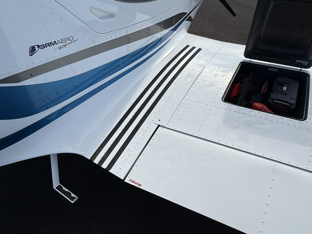 N564BL - Exterior 60