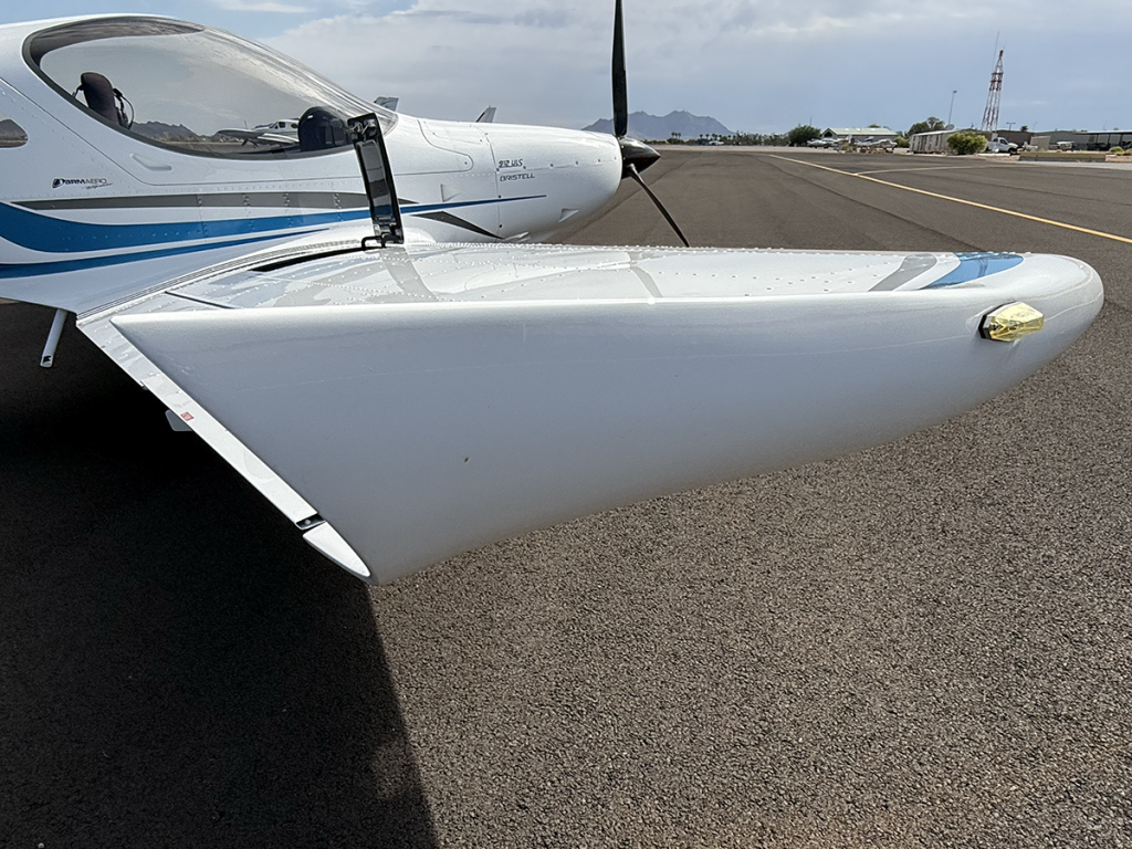 N564BL - Exterior 65