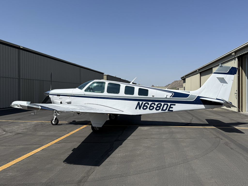 N668DE - Exterior 05