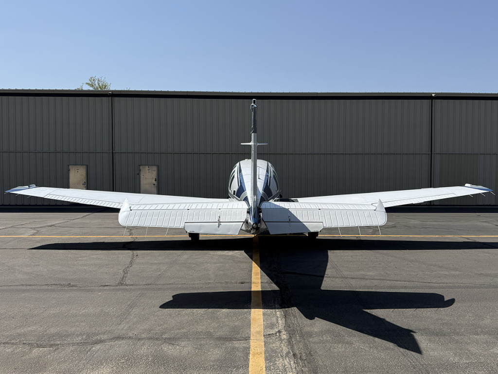 N668DE - Exterior 09