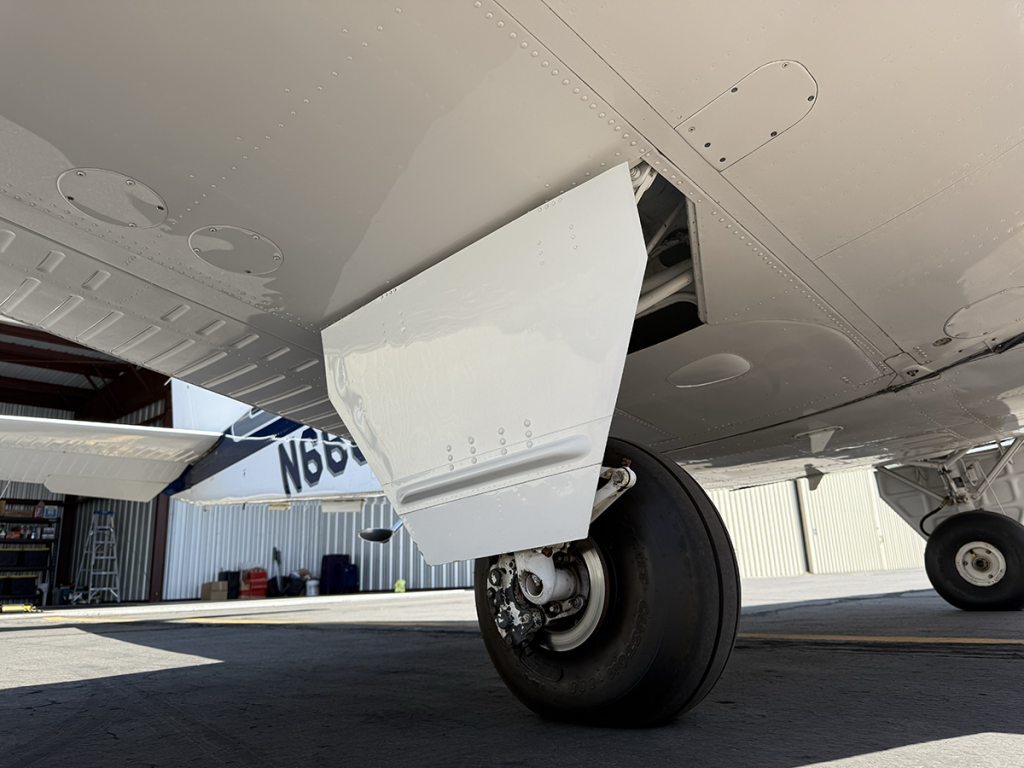 N668DE - Exterior 86