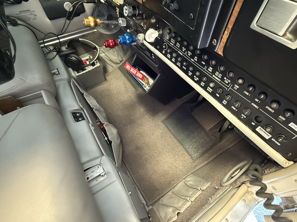 N668DE - Interior 12
