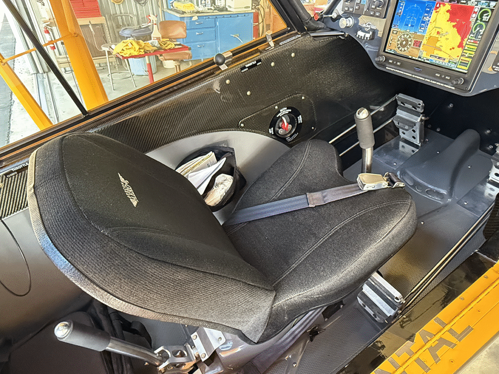 N17KF - Interior 01