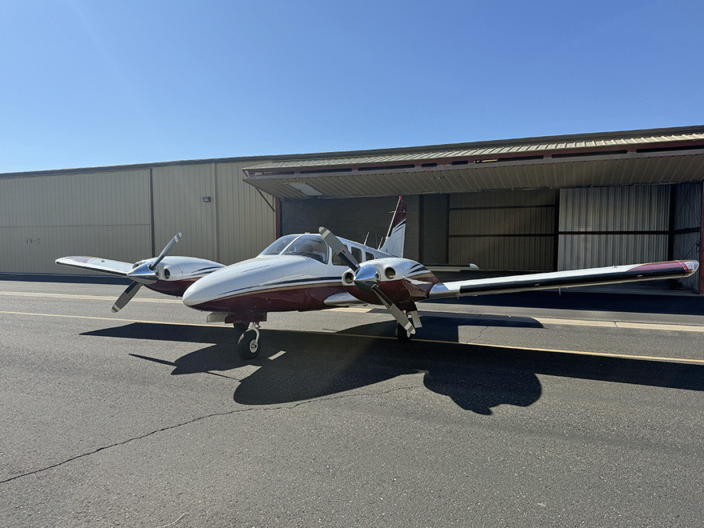 N2285M - Exterior 02