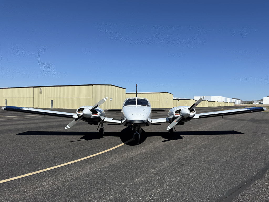 N315EB - Exterior 01 N315EB - Exterior 01