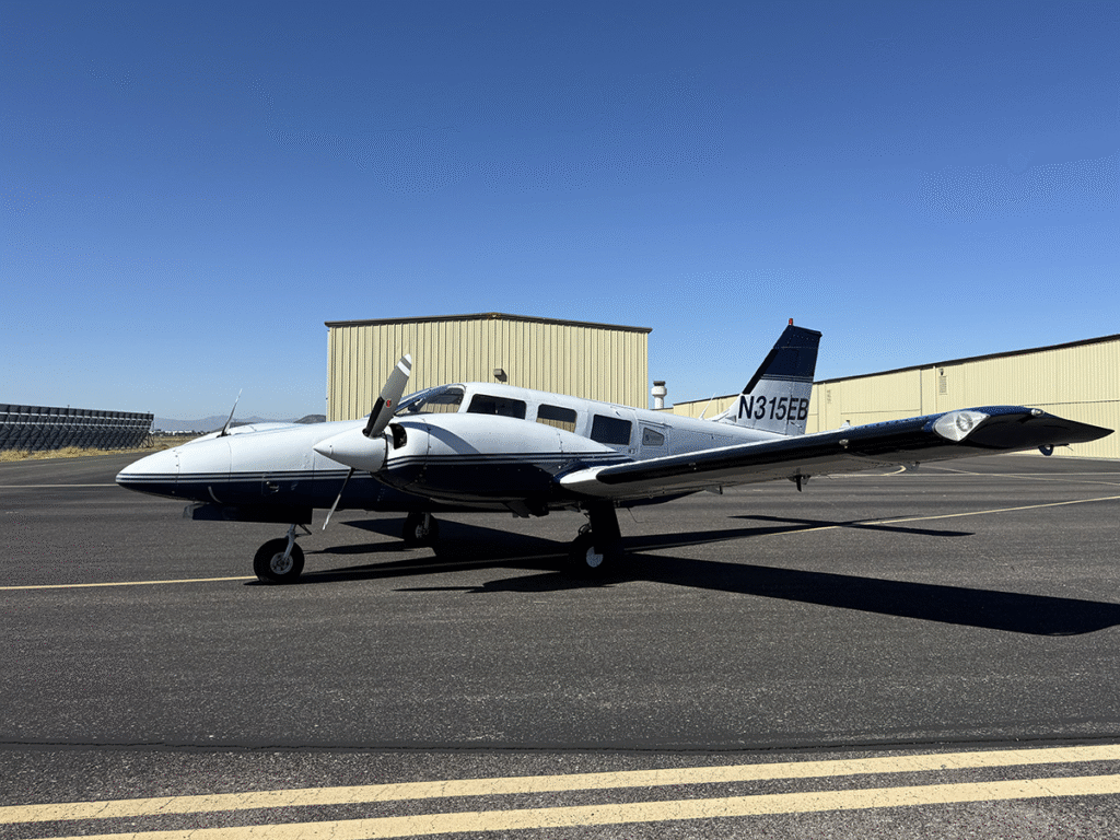 N315EB - Exterior 04 N315EB - Exterior 04