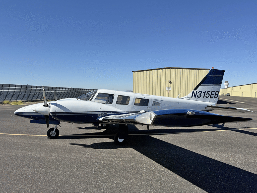 N315EB - Exterior 05 N315EB - Exterior 05